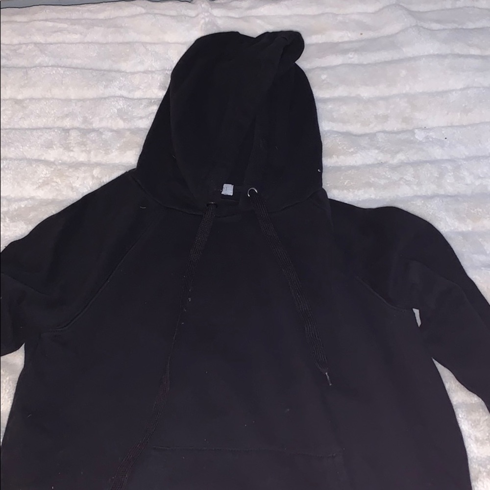 Black cropped hoodie